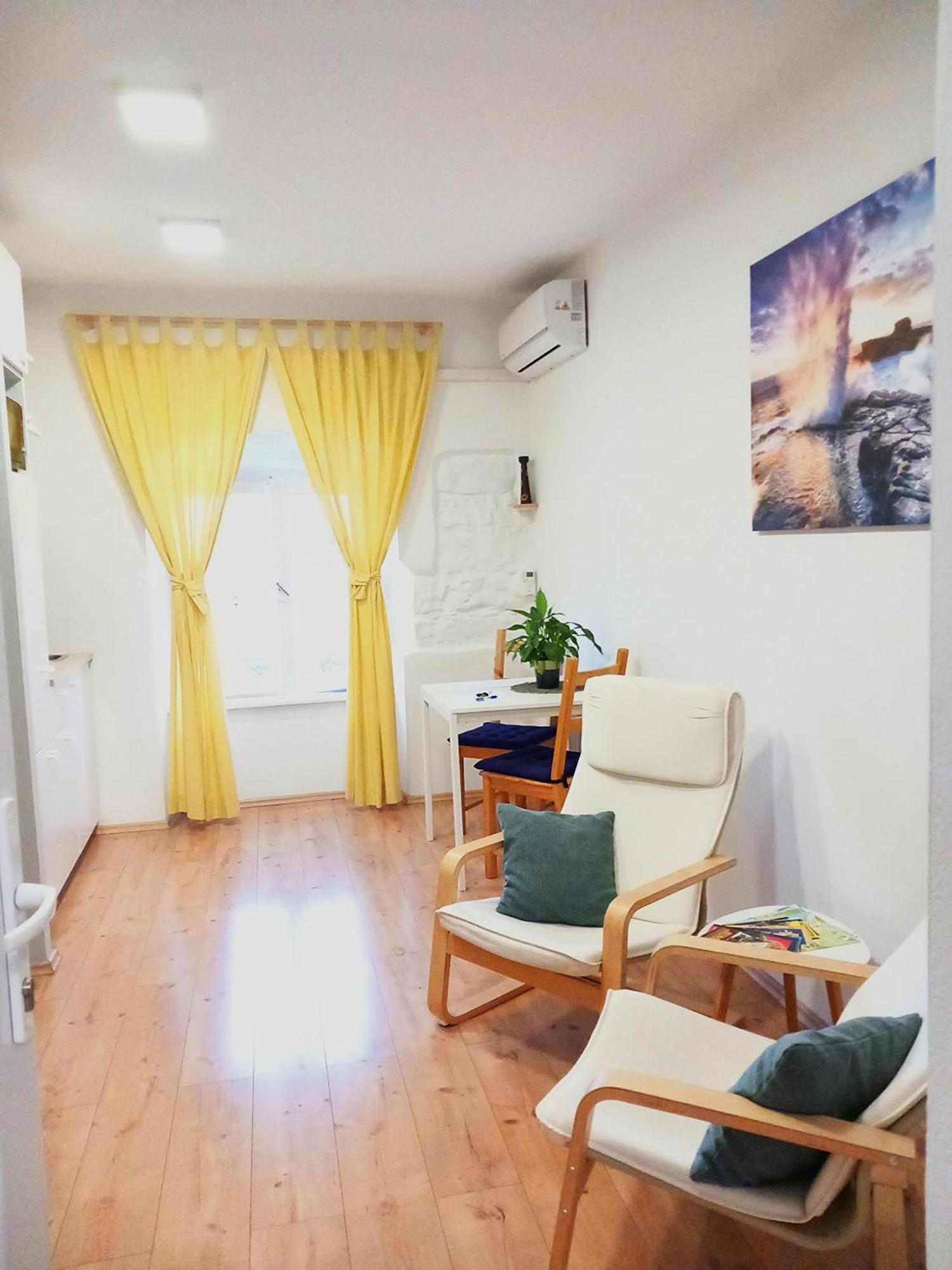 Studio Apartman "Nicole" PUY 외부 사진